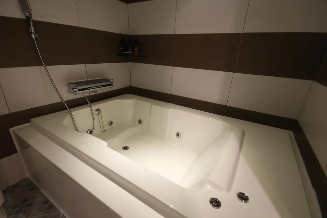 Hotel Gem Busan 2*,  South Korea