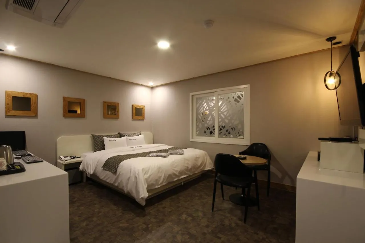 Hotel Gem Busan 2*,