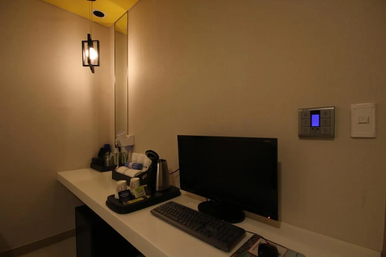 Hotel Gem Busan 2*,